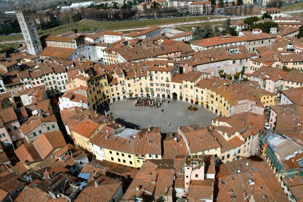 Luccadentro - Centro Storico Apartment Екстериор снимка